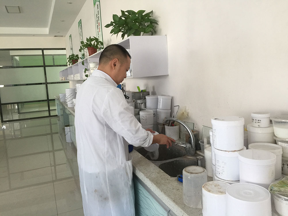 粤马水性工业漆工程师
