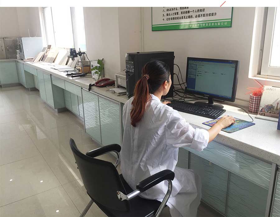 多彩漆研发人员